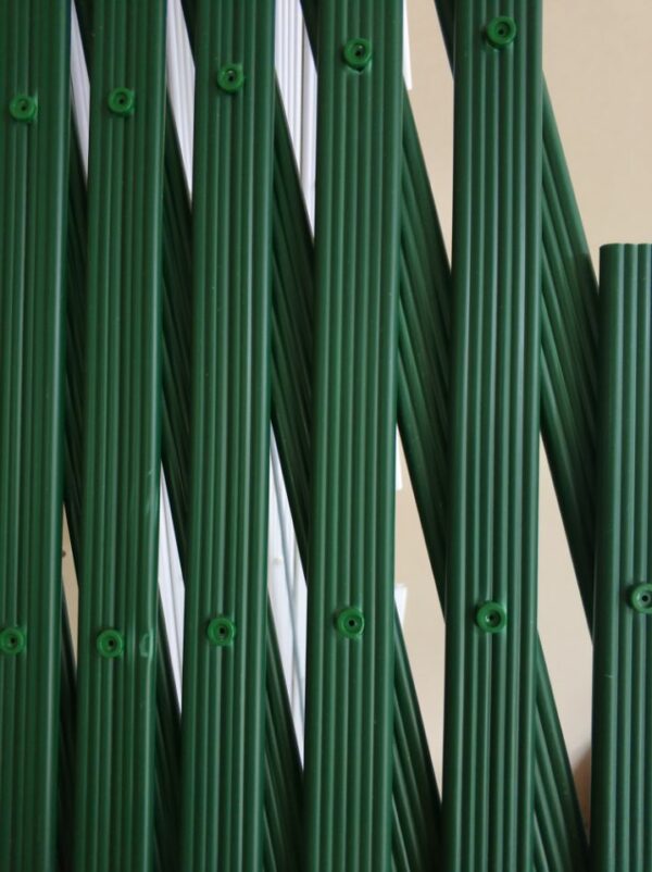 Home Decoration OEM color PVC 1.0m*2.0m expanding trellis flower fence for garden - Image 5